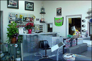 kaspers-automotive-repair-showroom-storefront2 Slideshow